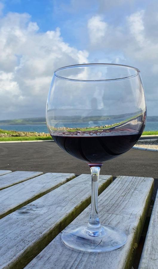 Beside The Sea & Minutes From Cliffs-Clahane Shore Lodge Liscannor Kültér fotó